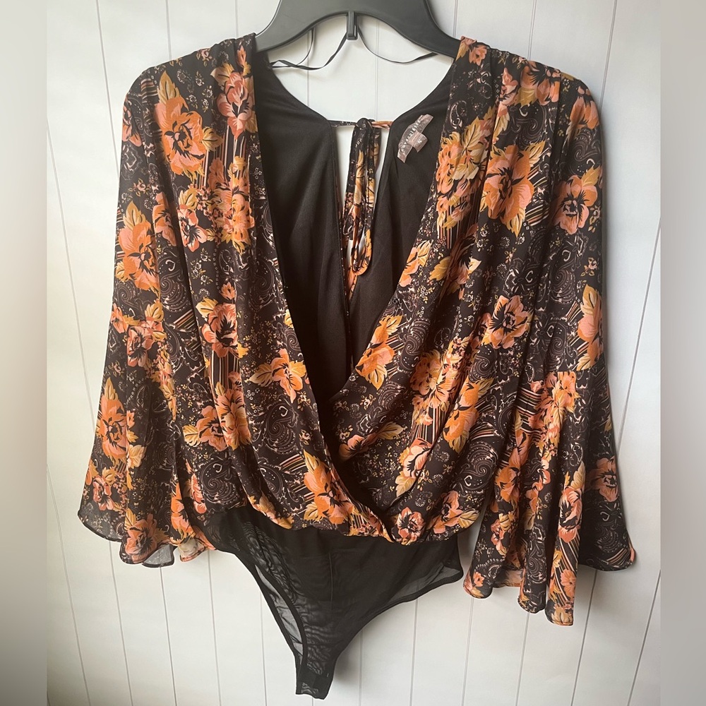 Bell Sleeve Blouse Bodysuit Snap Front Tie Back
